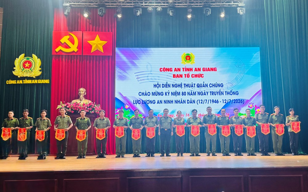 Khai mạc Hội diễn nghệ thuật quần chúng lực lượng An ninh nhân dân - ảnh 1