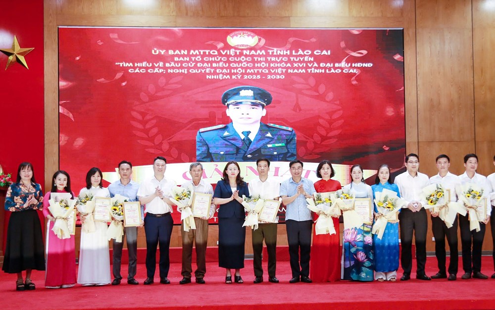 Lào Cai tổng kết, trao giải Cuộc thi trực tuyến tìm hiểu về bầu cử  - ảnh 1