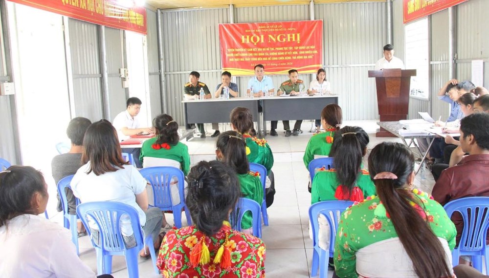 Người Mảng cam kết xóa bỏ hủ tục lạc hậu, xây dựng đời sống văn minh - ảnh 1