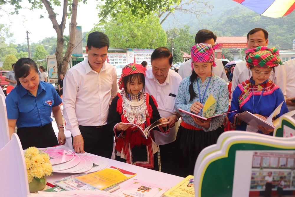 Tuyên Quang khai mạc Ngày Sách và Văn hóa đọc Việt Nam 2026 - ảnh 2