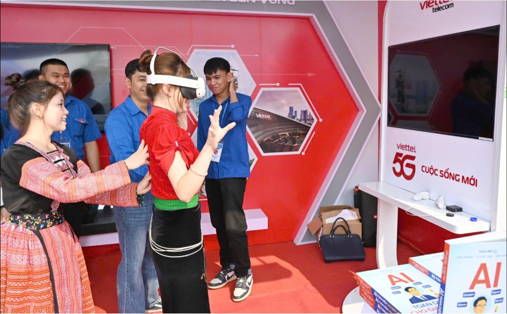 Khai mạc Ngày hội Sách và Khoa học Công nghệ tỉnh Sơn La 2026 - ảnh 7