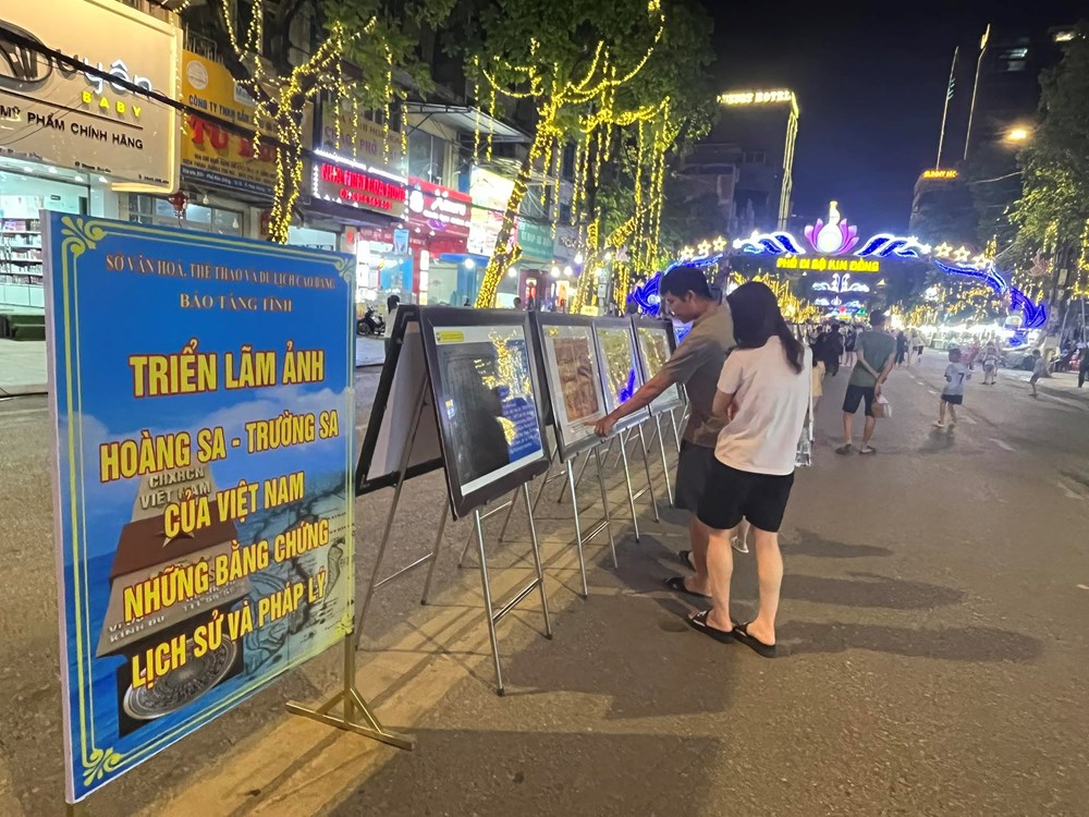 Triển lãm ảnh “Hoàng Sa, Trường Sa của Việt Nam – Những bằng chứng lịch sử và pháp lý“ - ảnh 1