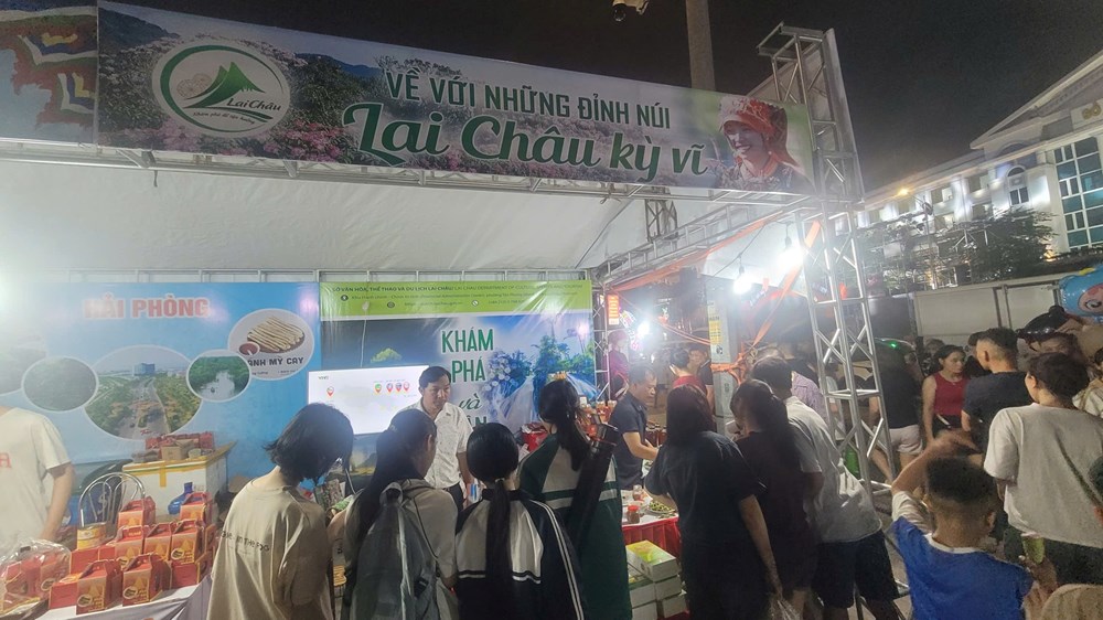 Lai Châu gây ấn tượng tại sự kiện “Sắc màu du lịch Đất Tổ” 2026 - ảnh 1