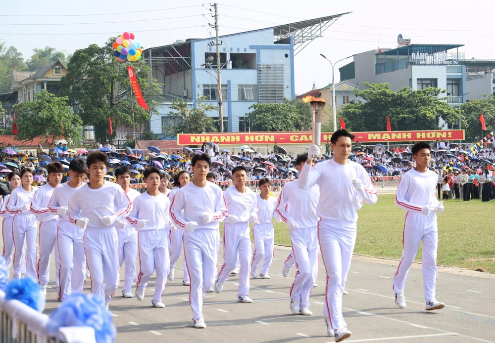 Khai mạc Đại hội TDTT tỉnh Điện Biên lần thứ XII năm 2026 - ảnh 3