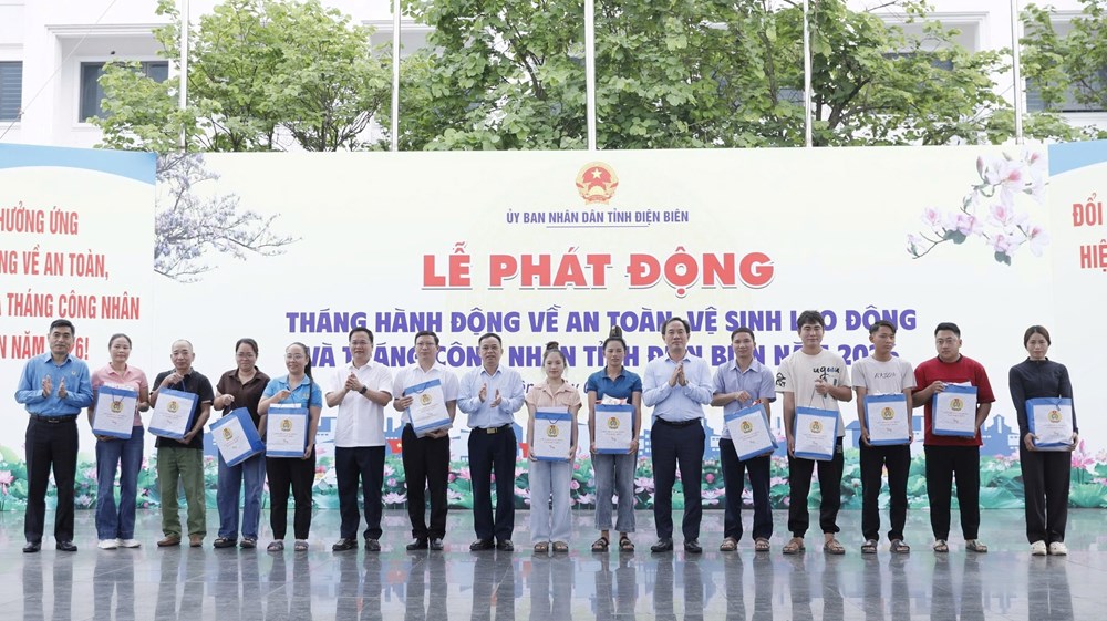 Điện Biên phát động Tháng hành động về An toàn vệ sinh lao động - ảnh 2