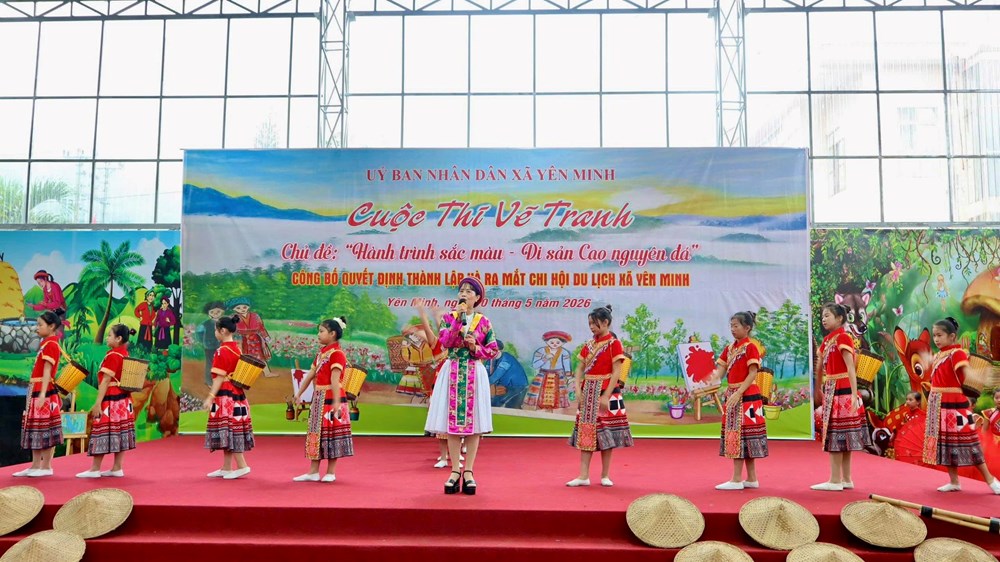 “Hành trình sắc màu“- tôn vinh vẻ đẹp di sản Cao nguyên đá Đồng Văn - ảnh 1
