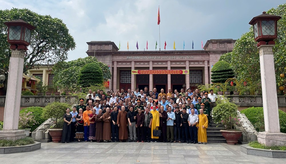Tôn vinh vai trò nòng cốt của già làng, trưởng bản, người có uy tín - ảnh 3
