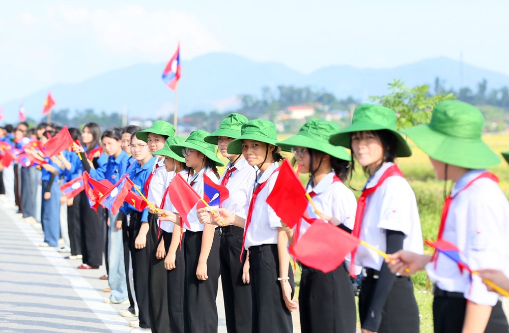 Tổ quốc đón các anh trở về đất mẹ - ảnh 21