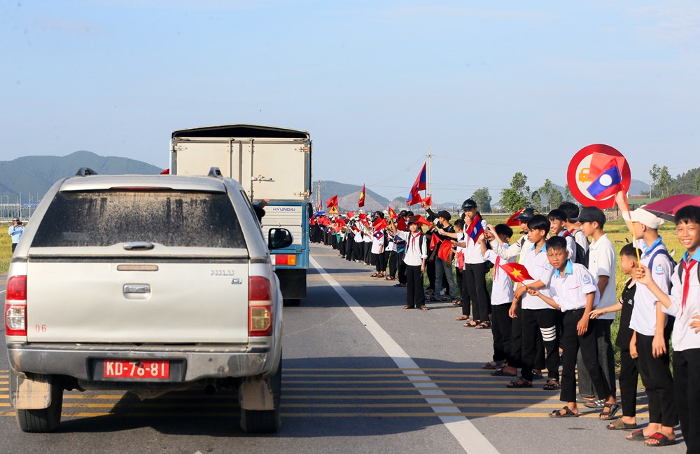 Tổ quốc đón các anh trở về đất mẹ - ảnh 11