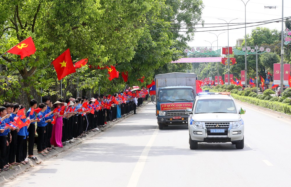 Tổ quốc đón các anh trở về đất mẹ - ảnh 6