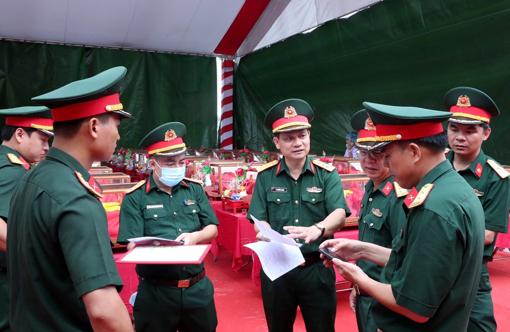 Triển khai lấy mẫu đối với 80 hài cốt liệt sĩ hi sinh trên đất bạn Lào - ảnh 1
