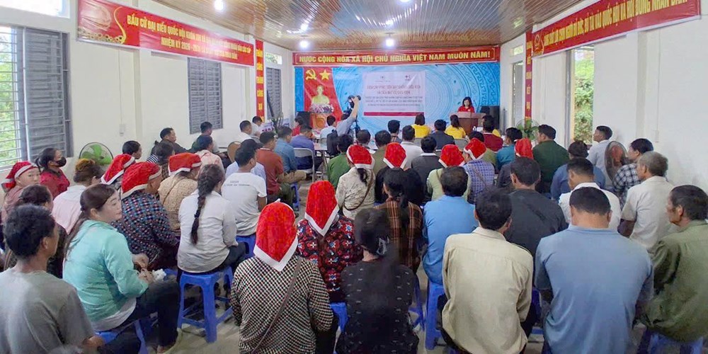 Người dân xã vùng cao Cốc San được hỗ trợ phục hồi sinh kế sau bão lũ - ảnh 1