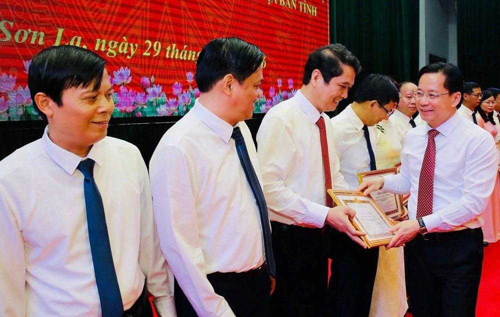 Sơn La tiếp tục hoàn thiện tổ chức bộ máy chính quyền địa phương 2 cấp - ảnh 2