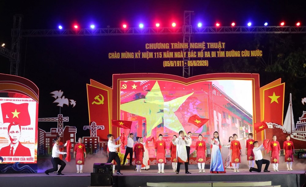 Đặc sắc chương trình nghệ thuật “Người đi tìm hình của nước” - ảnh 6