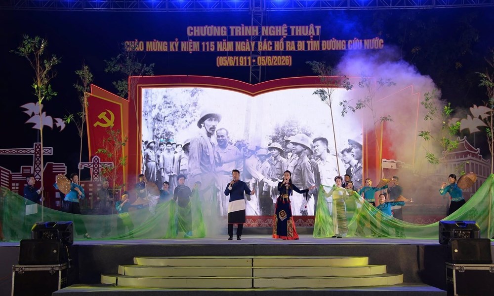 Đặc sắc chương trình nghệ thuật “Người đi tìm hình của nước” - ảnh 4