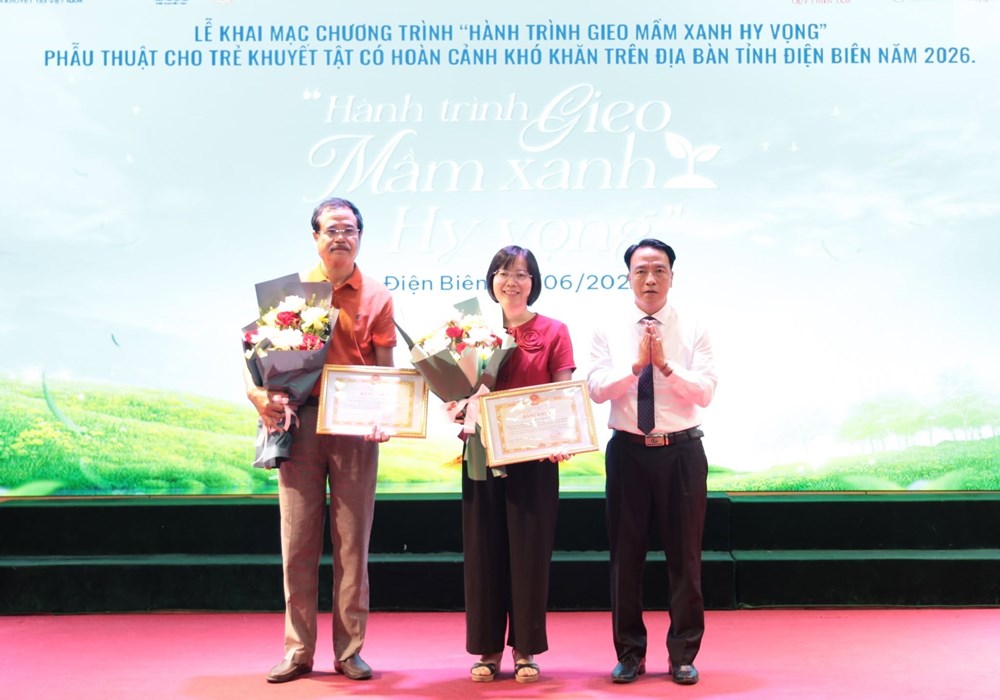 “Hành trình gieo mầm xanh hy vọng” cho 370 trẻ em khuyết tật ở Điện Biên - ảnh 1