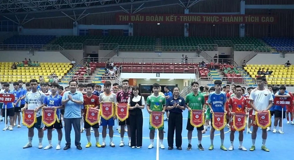 141 VĐV tham gia tranh tài tại Giải vô địch Futsal tỉnh Lào Cai năm 2026 - ảnh 1