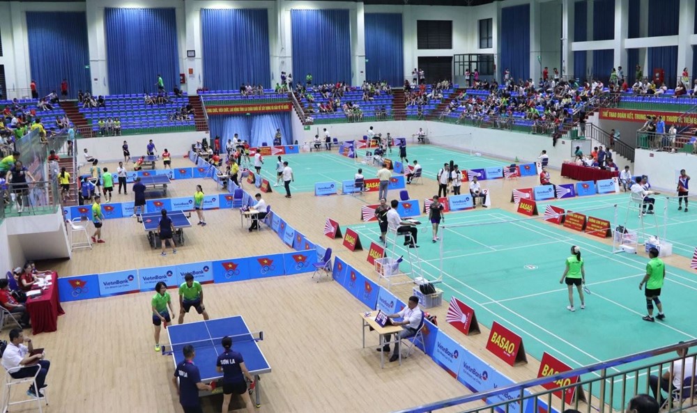 Hơn 340 VĐV tham gia Giải cầu lông, bóng bàn gia đình quốc gia 2026 - ảnh 3