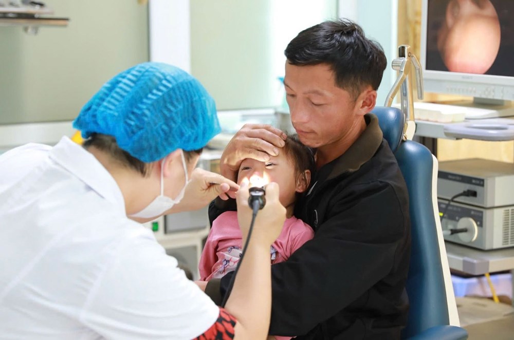 Khám và phẫu thuật miễn phí cho hơn 300 trẻ khuyết tật có hoàn cảnh khó khăn - ảnh 2