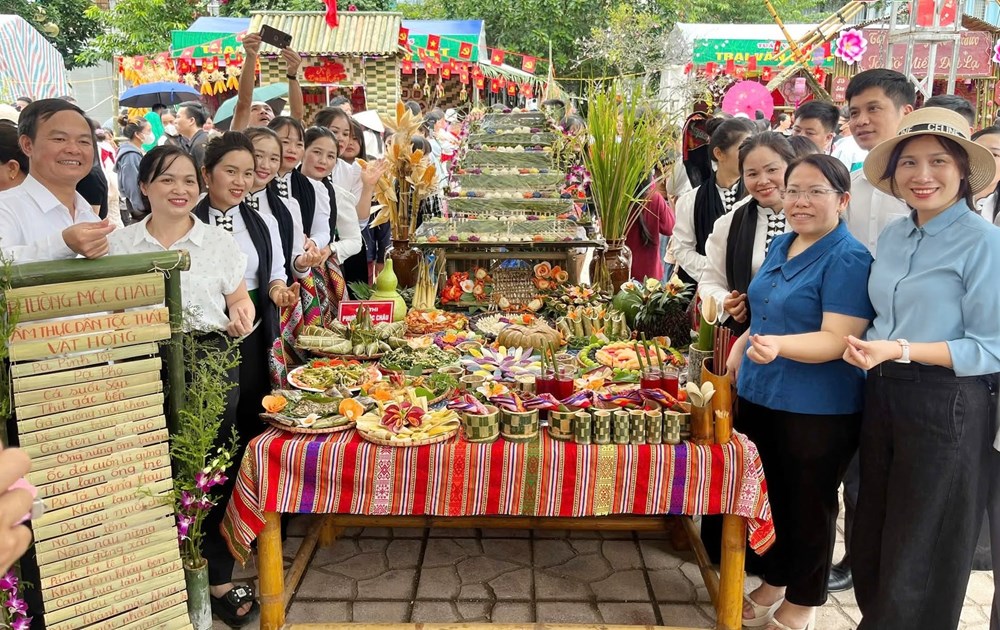Quảng bá bản sắc văn hoá các dân tộc trên cao nguyên Mộc Châu đến du khách - ảnh 4