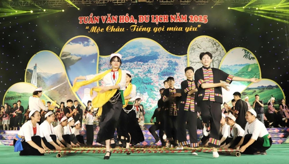 Quảng bá bản sắc văn hoá các dân tộc trên cao nguyên Mộc Châu đến du khách - ảnh 1