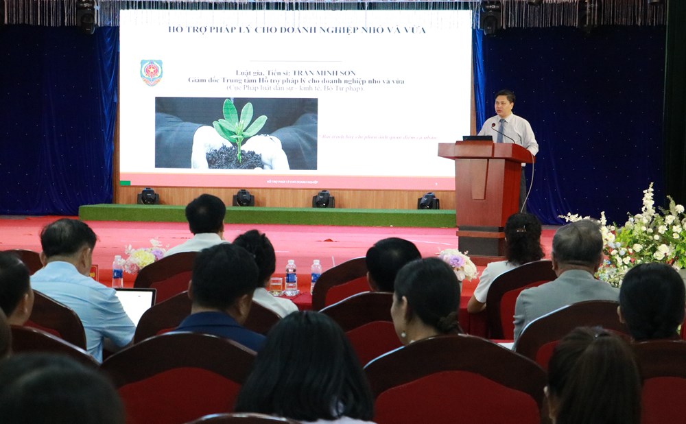 Tăng cường kiến thức pháp luật cho doanh nghiệp nhỏ và vừa, hộ kinh doanh - ảnh 1