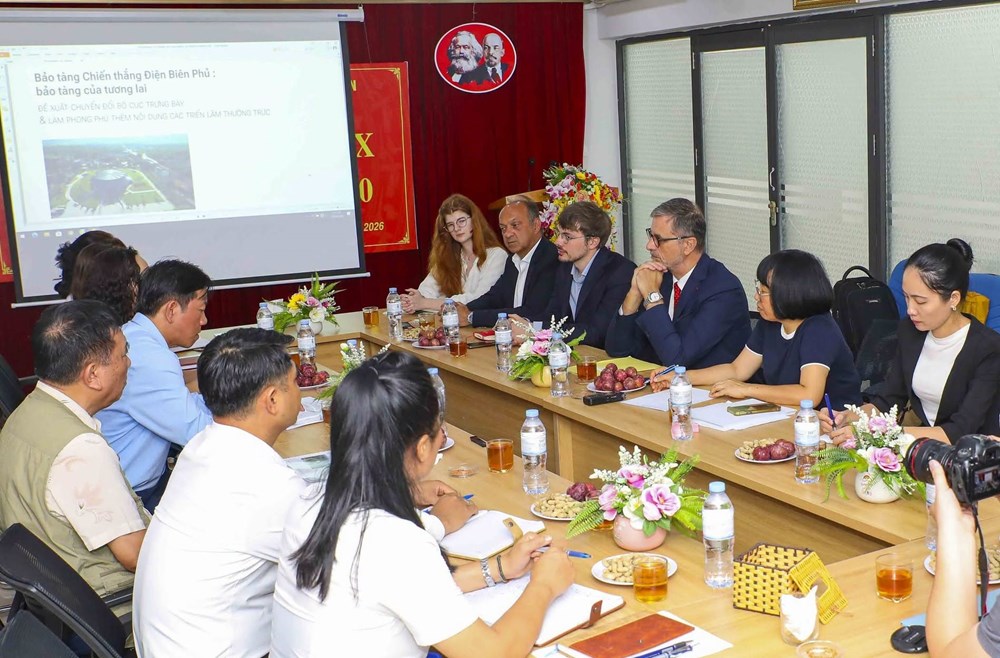 Bảo tàng Chiến thắng Điện Biên Phủ tăng cường hợp tác với Bảo tàng Ký ức chiến tranh Caen (Pháp) - ảnh 2