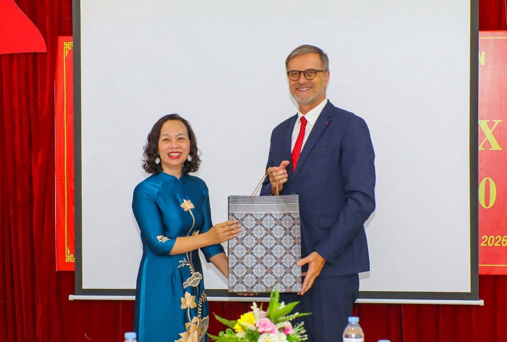 Bảo tàng Chiến thắng Điện Biên Phủ tăng cường hợp tác với Bảo tàng Ký ức chiến tranh Caen (Pháp) - ảnh 3