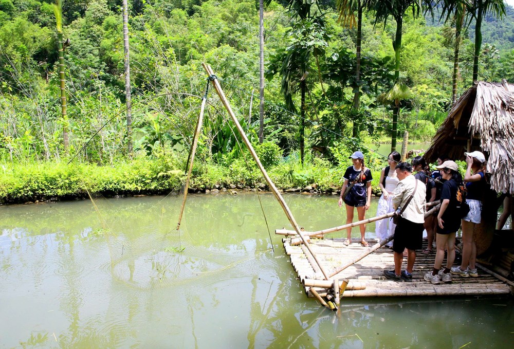 Về Bá Thước nghe núi rừng kể chuyện - ảnh 20