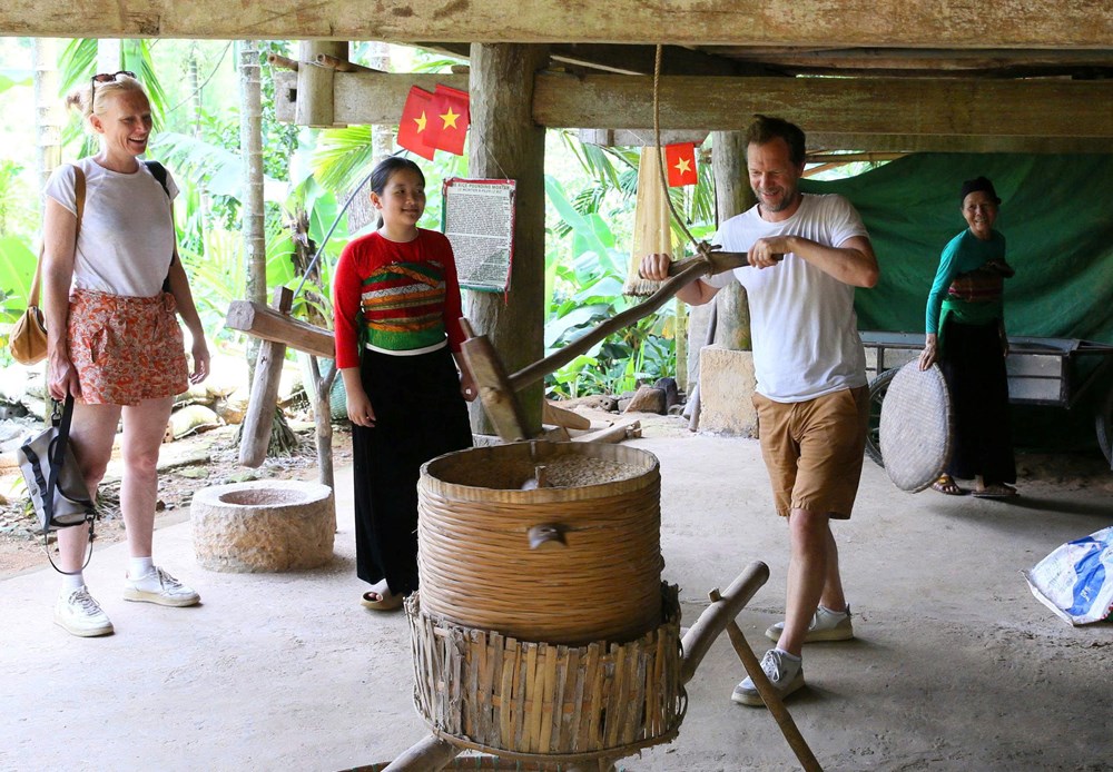 Về Bá Thước nghe núi rừng kể chuyện - ảnh 8