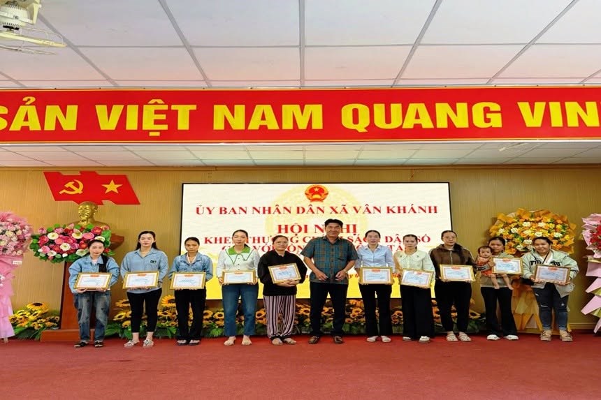 An Giang triển khai nhiều chính sách khuyến khích sinh đủ hai con - ảnh 3