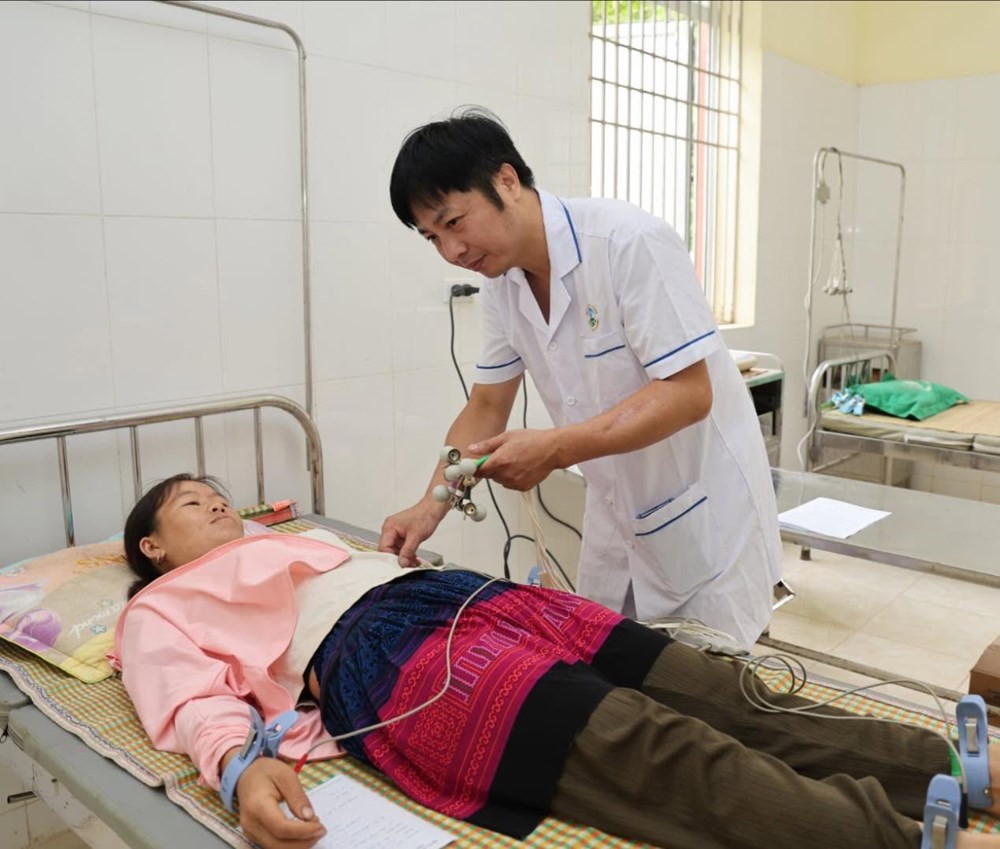 Điện Biên đưa dịch vụ y tế đến gần với người dân vùng sâu, vùng xa - ảnh 2