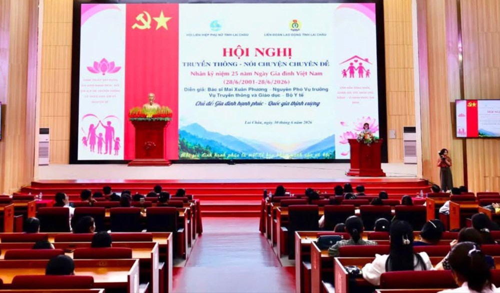 Xây dựng gia đình văn hóa, ứng xử văn minh trong thời đại số - ảnh 1