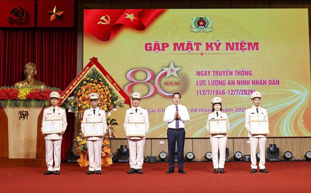 Công an Lai Châu kỷ niệm 80 năm Ngày truyền thống An ninh nhân dân - ảnh 4