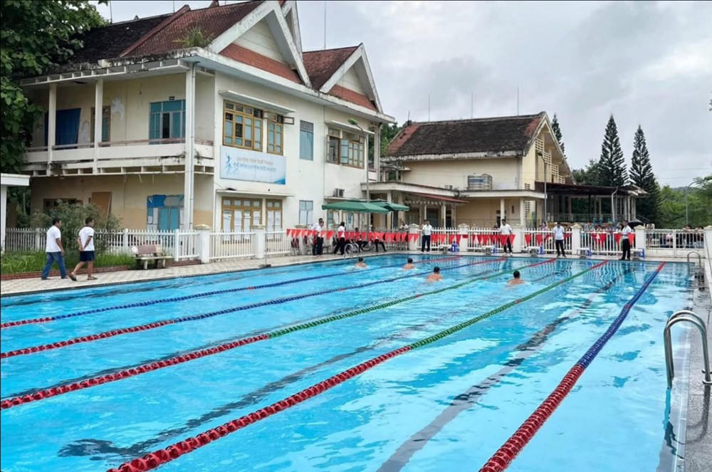 80 VĐV tham gia Giải vô địch bơi tỉnh Lào Cai 2026 - ảnh 2
