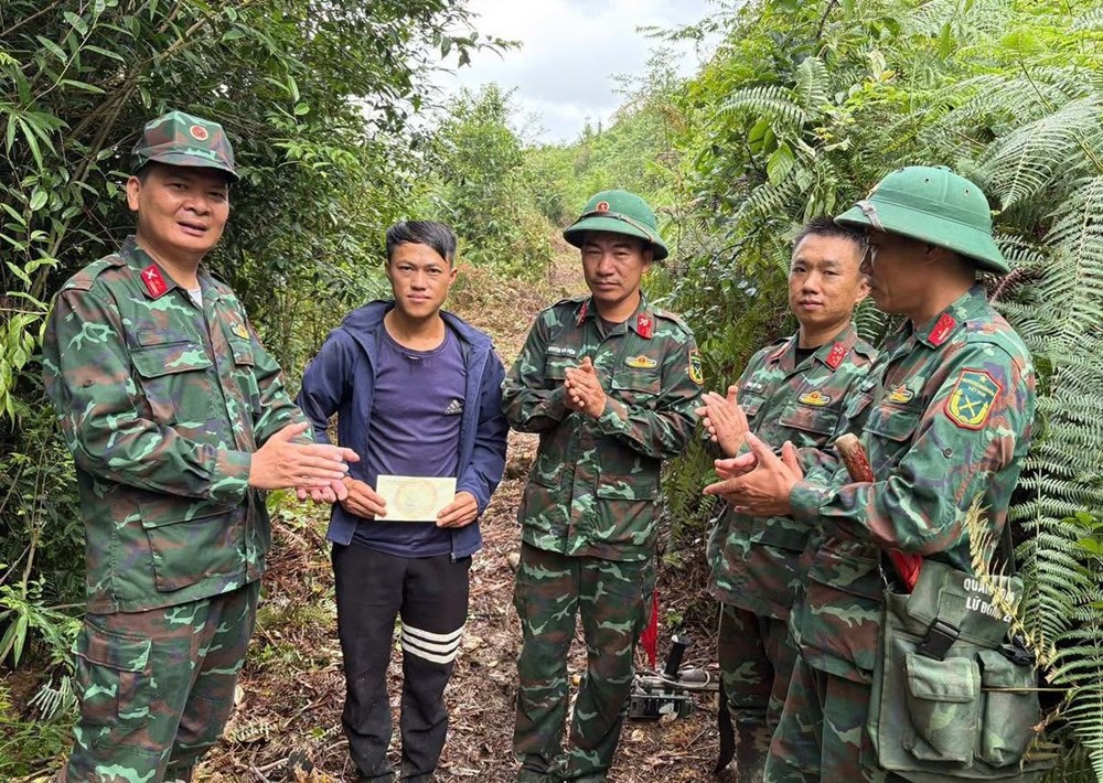 Tuyên Quang: Kịp thời xử lý an toàn quả đạn nguy hiểm nhờ tin báo của người dân - ảnh 2