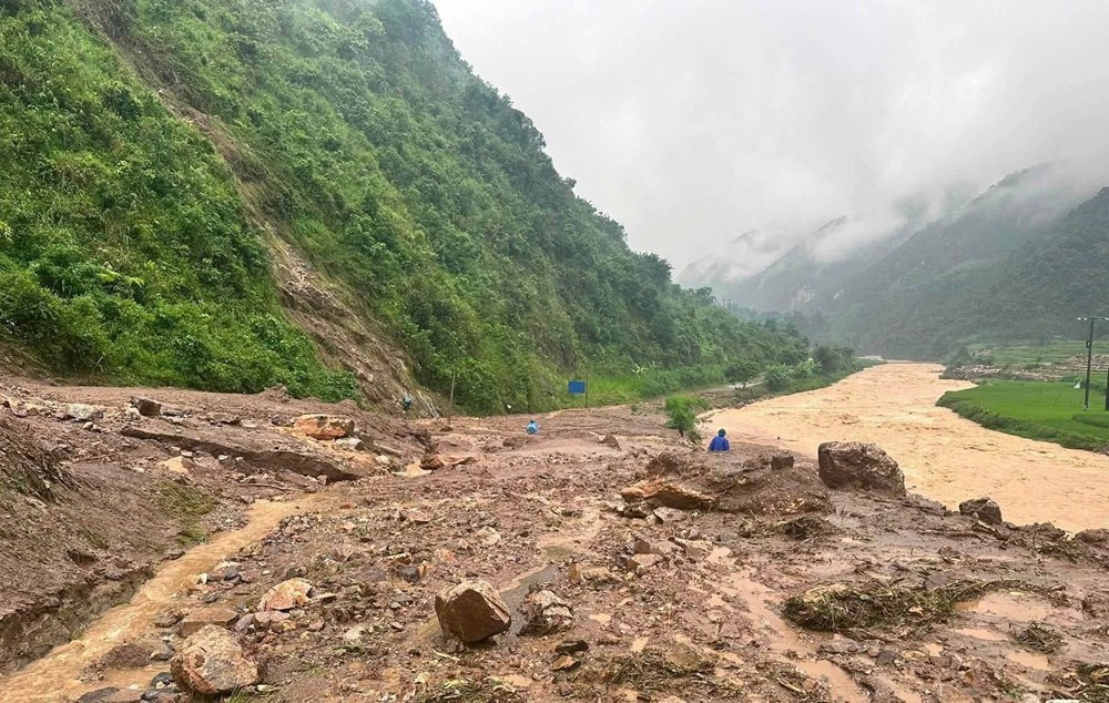 Sơn La khẩn trương khắc phục hậu quả mưa lũ, sớm ổn định đời sống nhân dân - ảnh 1