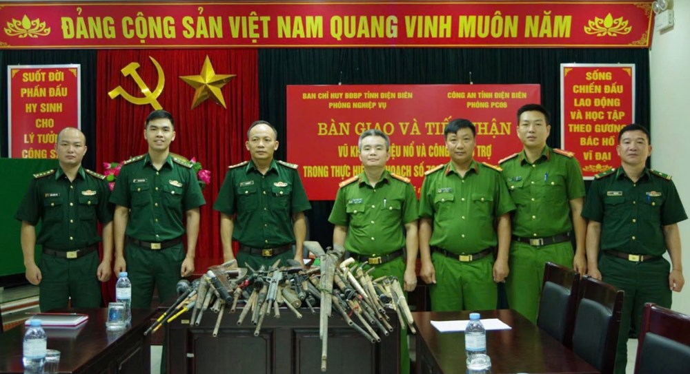 Điện Biên thu giữ, vận động giao nộp hơn 700 khẩu súng, công cụ hỗ trợ - ảnh 1