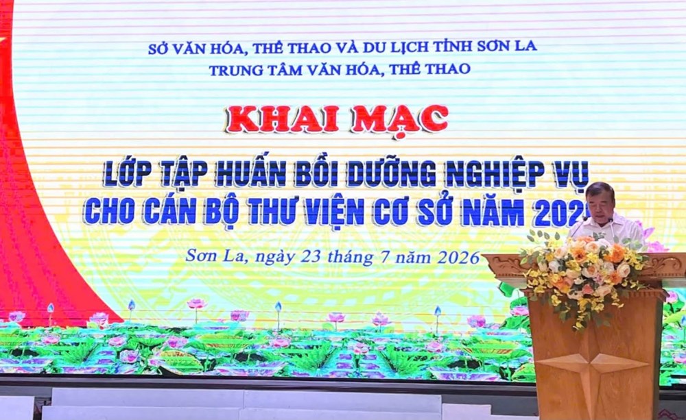 Sơn La tập huấn chuyển đổi số và AI cho 140 cán bộ thư viện cơ sở - ảnh 1
