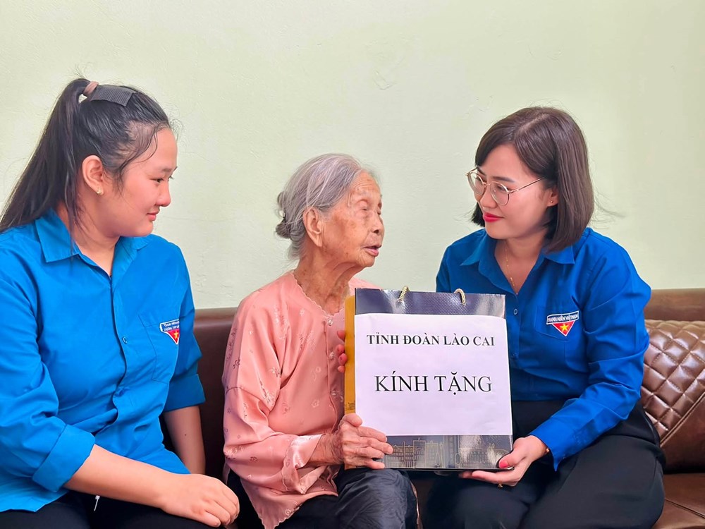 Tuổi trẻ Lào Cai thắp sáng lòng tri ân, tiếp nối mạch nguồn yêu nước - ảnh 4