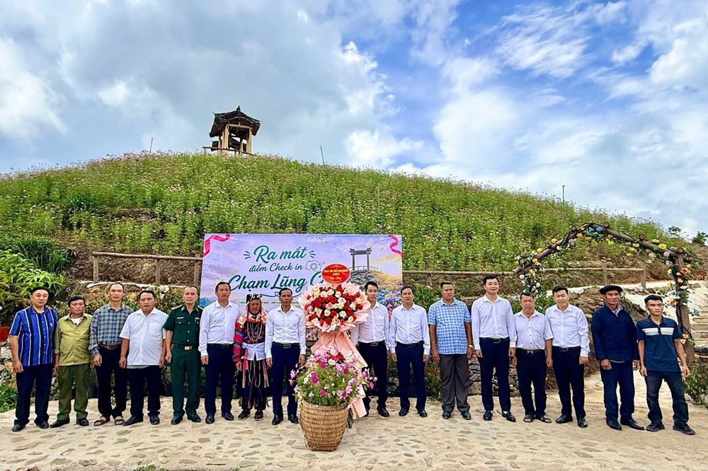 Ra mắt điểm check-in “Chạm Lũng Cú” nơi địa đầu Tổ quốc - ảnh 2