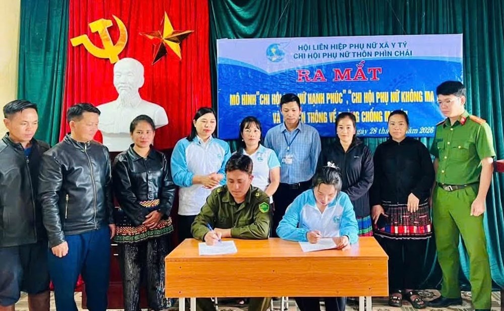 Y Tý ra mắt mô hình “Chi hội phụ nữ hạnh phúc - phụ nữ không ma túy“ - ảnh 2