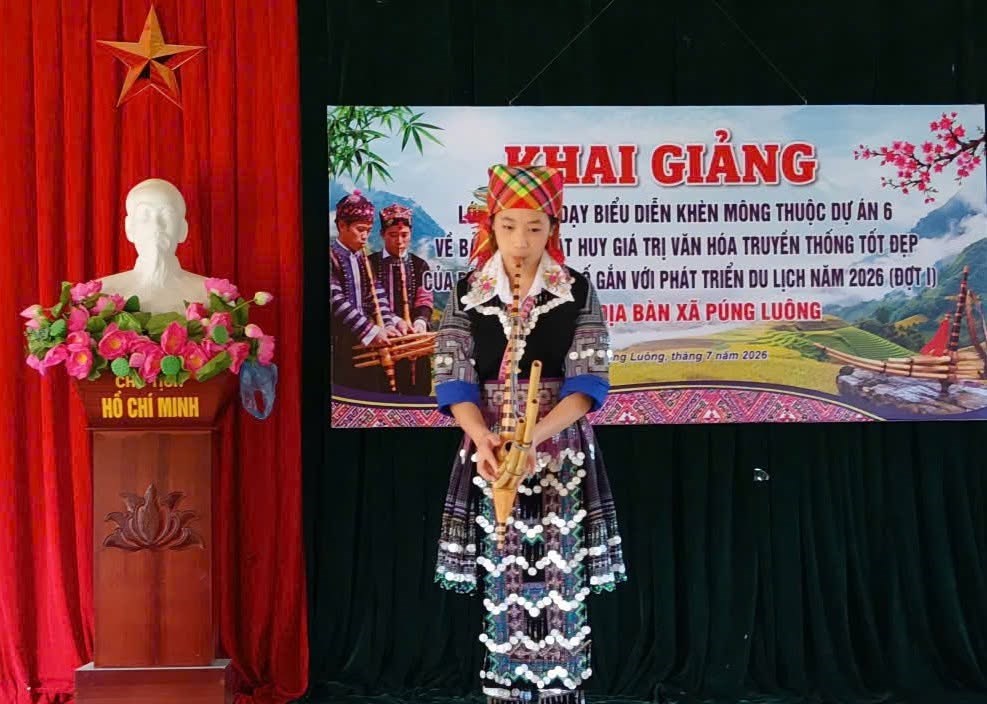  Để tiếng khèn Mông mãi ngân vang giữa đại ngàn Púng Luông  - ảnh 3