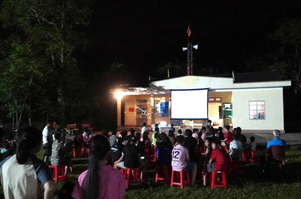 Hơn 11 nghìn người dân vùng cao, biên giới được xem phim về đề tài cách mạng - ảnh 2