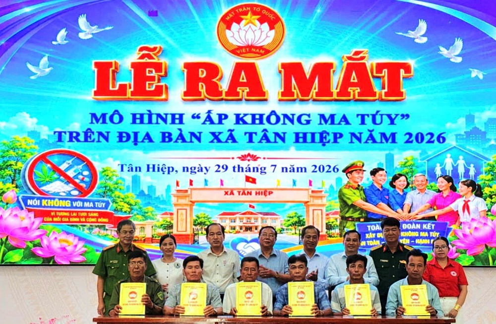 Ra mắt mô hình “Ấp không ma túy” góp phần giữ bình yên cơ sở - ảnh 1