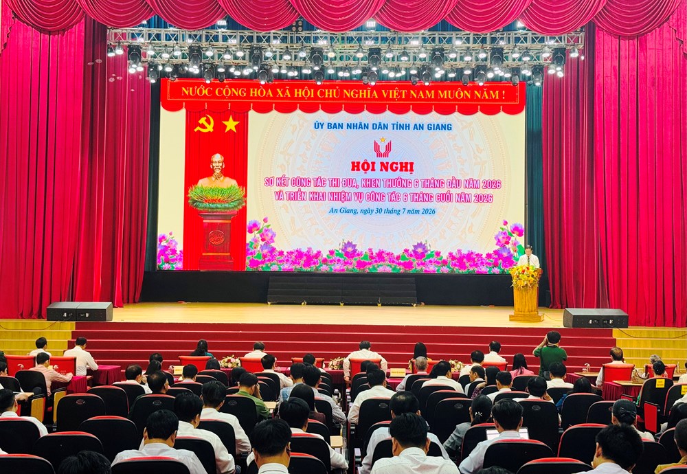 An Giang sơ kết thi đua, khen thưởng 6 tháng đầu năm 2026 - ảnh 1