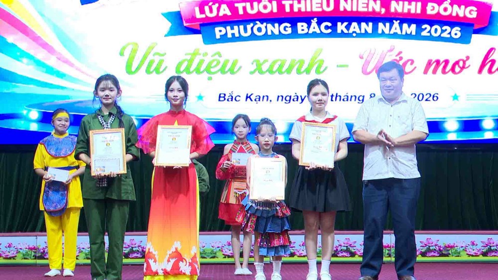 Thái Nguyên: Sôi nổi “Vũ điệu xanh - Ước mơ hồng” tại phường Bắc Kạn - ảnh 3