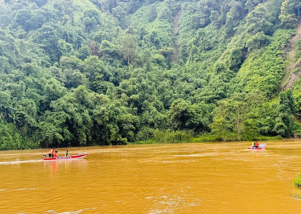 Tăng cường nguồn lực “4 tại chỗ” cho xã vùng cao Thuận Hòa ứng phó mưa lũ - ảnh 2