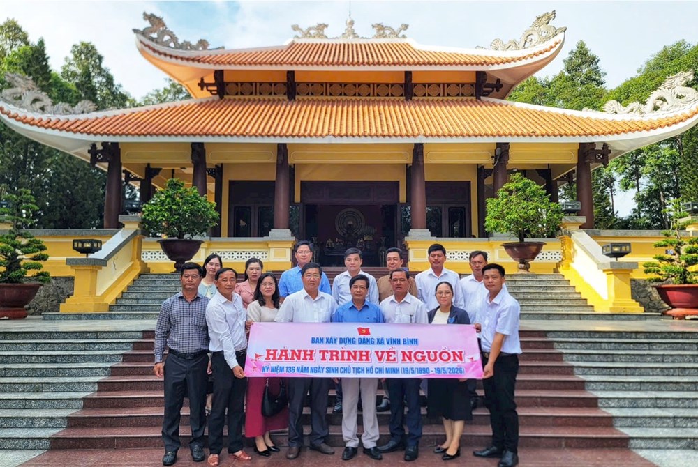 An Giang tổ chức nhiều hoạt động kỷ niệm 138 năm Ngày sinh Chủ tịch Tôn Đức Thắng - ảnh 2