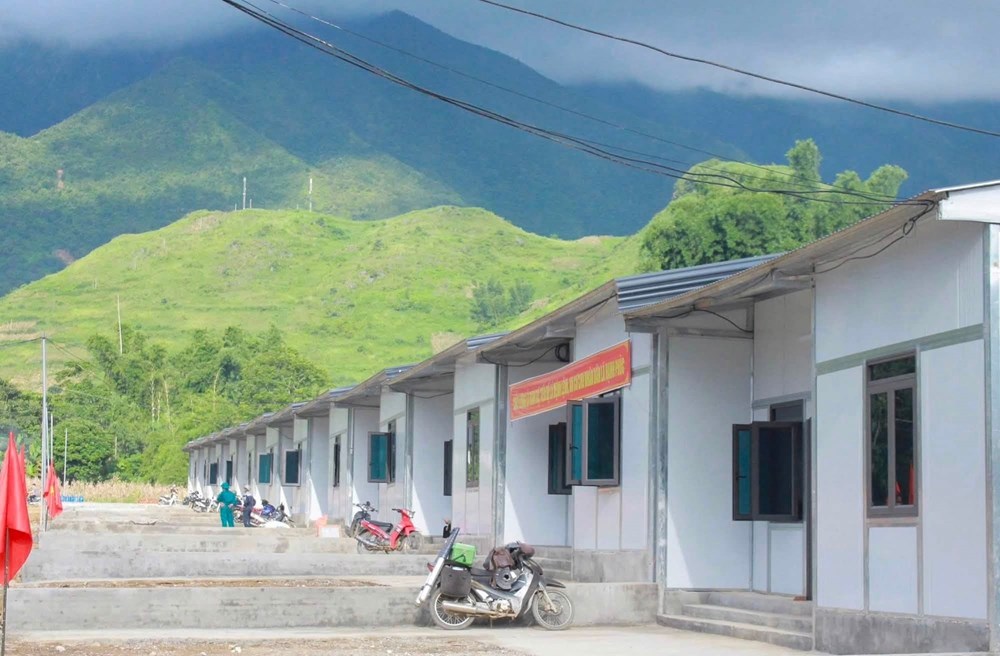 Lai Châu khánh thành khu tái định cư cho 24 hộ dân mất nhà do lũ quét - ảnh 3